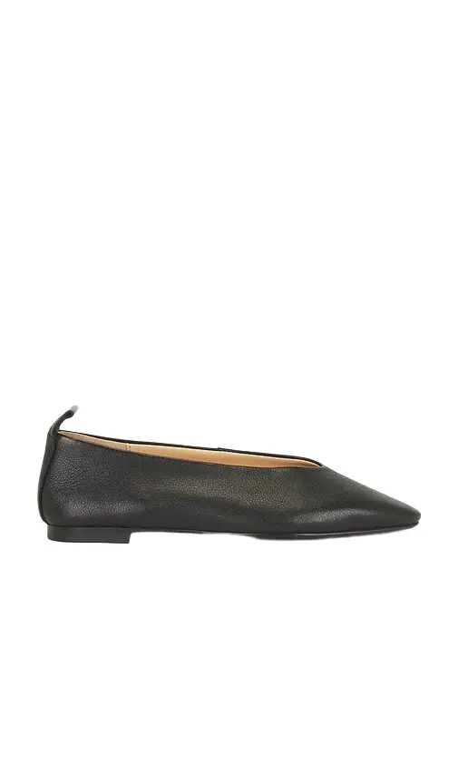 Steve Madden Swanky Flat