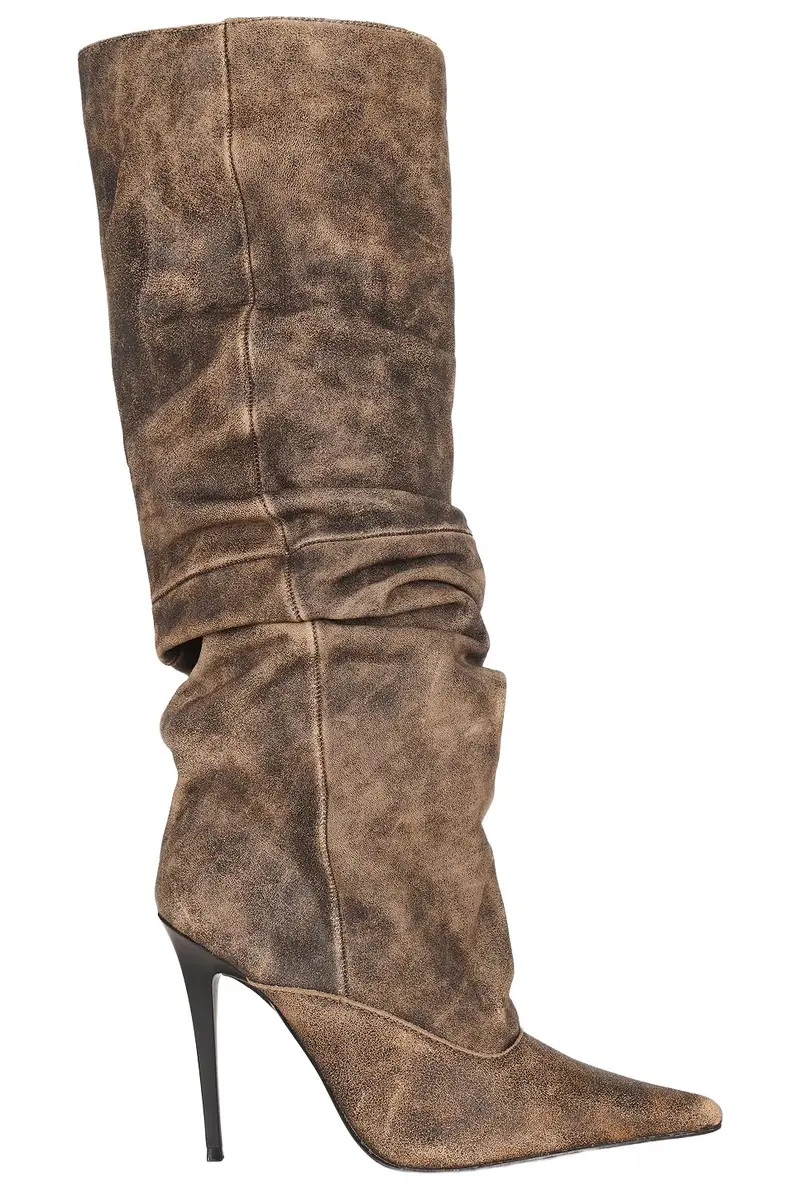 Elona Boot