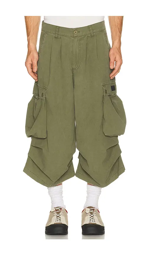 Strike Oil Oversized Cargo Shorts | Thumbnail 2 Strike Oil Oversized Cargo Shorts | Thumbnail 2