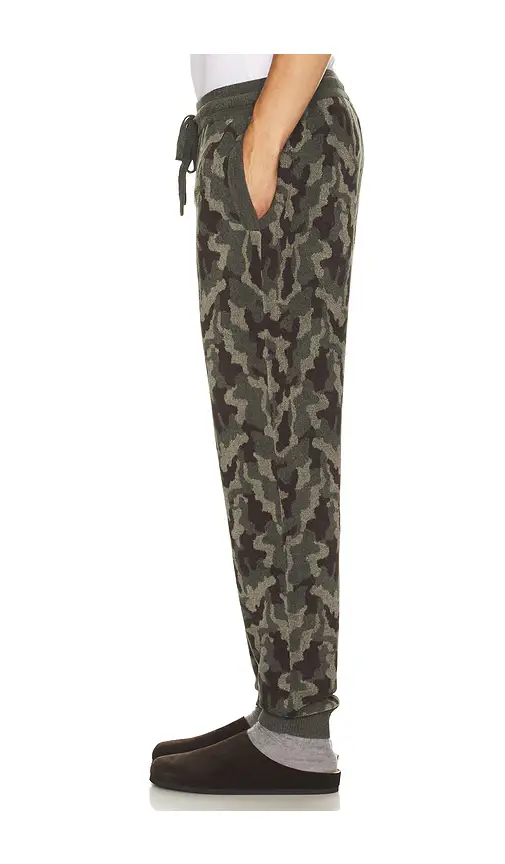 Barefoot Dreams Cozychic Ultra Lite Camo Jogger | Thumbnail 2 Barefoot Dreams Cozychic Ultra Lite Camo Jogger | Thumbnail 2