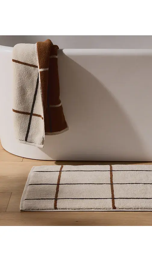 Parachute Organic Plush Tub Mat | Thumbnail 2