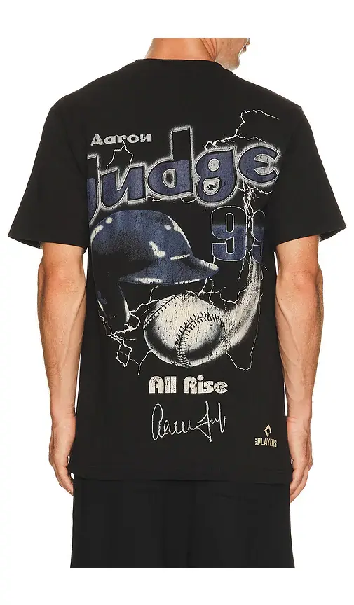 BIOWORLD Mlbpa Aaron Judge Vintage Helmet Tee | Thumbnail 2 BIOWORLD Mlbpa Aaron Judge Vintage Helmet Tee | Thumbnail 2