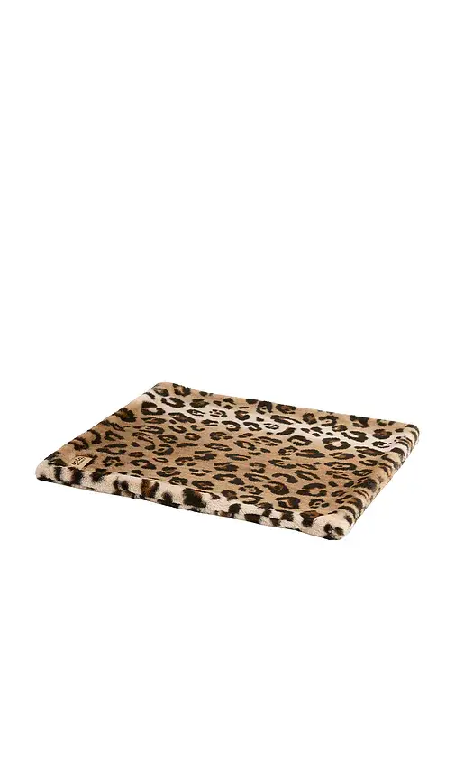 Lola Blankets Pet Pad | Thumbnail 2 Lola Blankets Pet Pad | Thumbnail 2