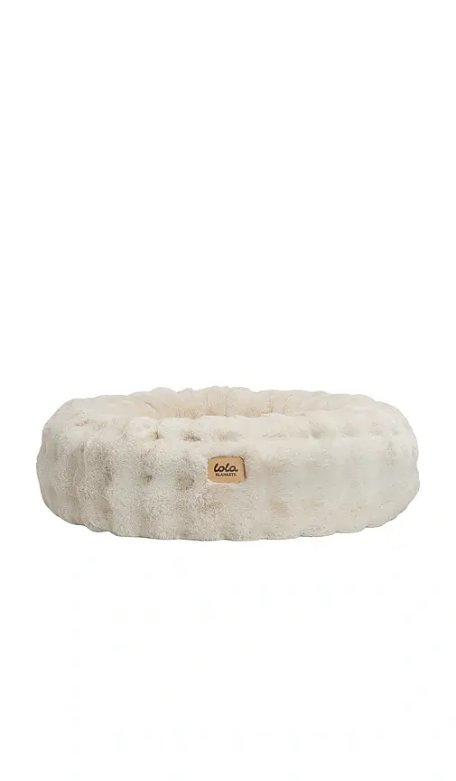 Lola Blankets Small Bubble Round Pet Bed | Thumbnail 2 Lola Blankets Small Bubble Round Pet Bed | Thumbnail 2