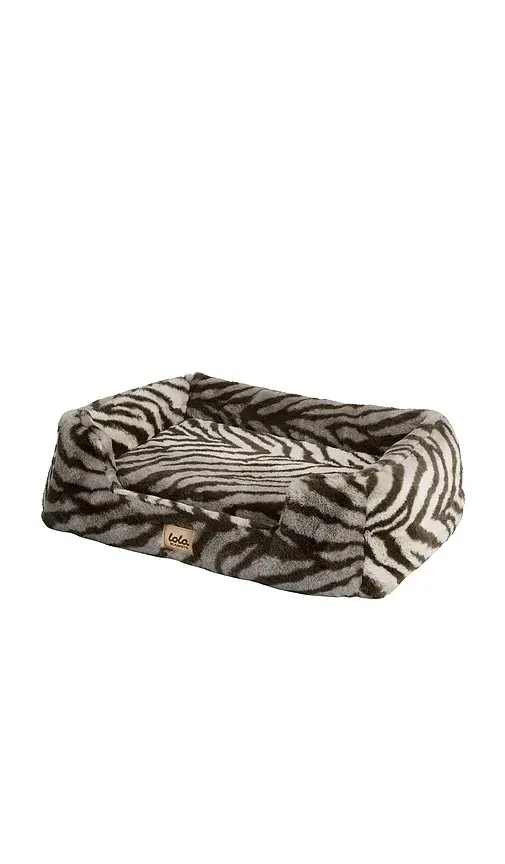 Lola Blankets Medium Pet Bed | Thumbnail 2 Lola Blankets Medium Pet Bed | Thumbnail 2