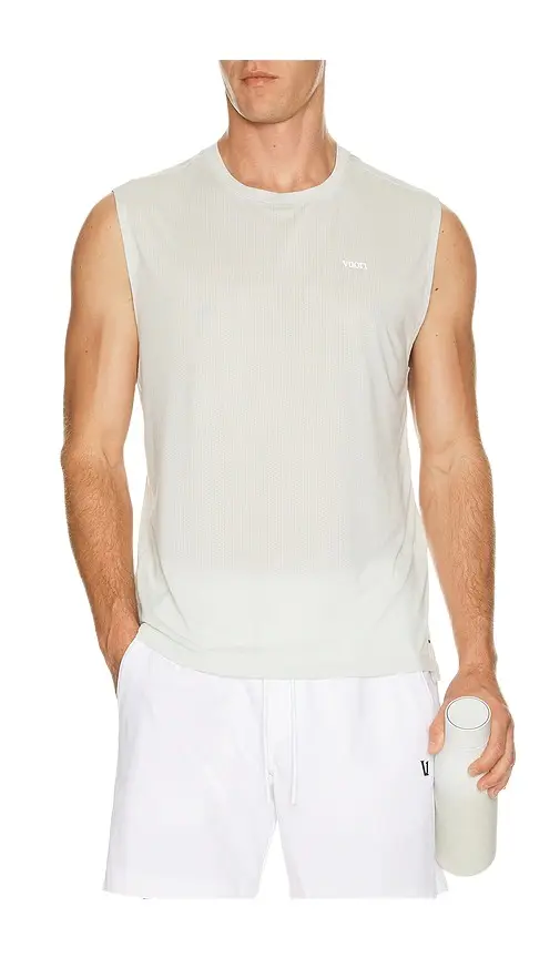 Vuori Sleeveless Strato Breathe Tank