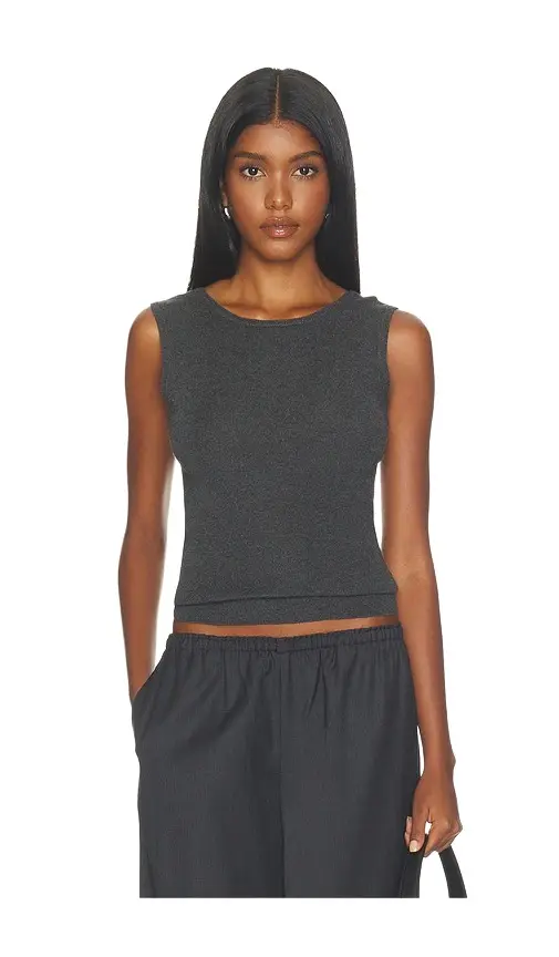 VIR VITA Iris Scoop Back Tank