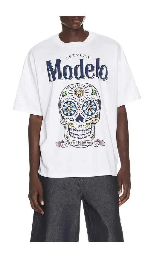 Modelo Tee Modelo Tee