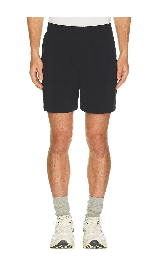 Beyond Yoga Pivotal 2.0 7 Men's Short