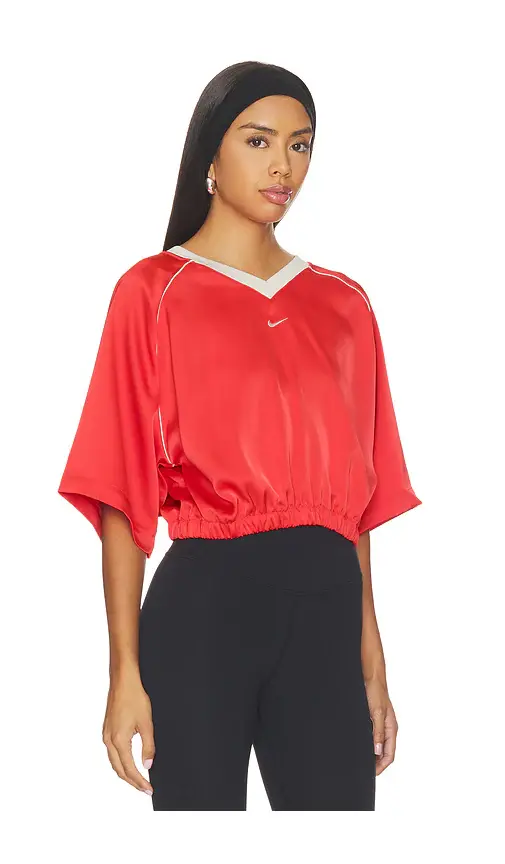 Nike Women's Oversized Short-sleeve Top | Thumbnail 2 Nike Women's Oversized Short-sleeve Top | Thumbnail 2