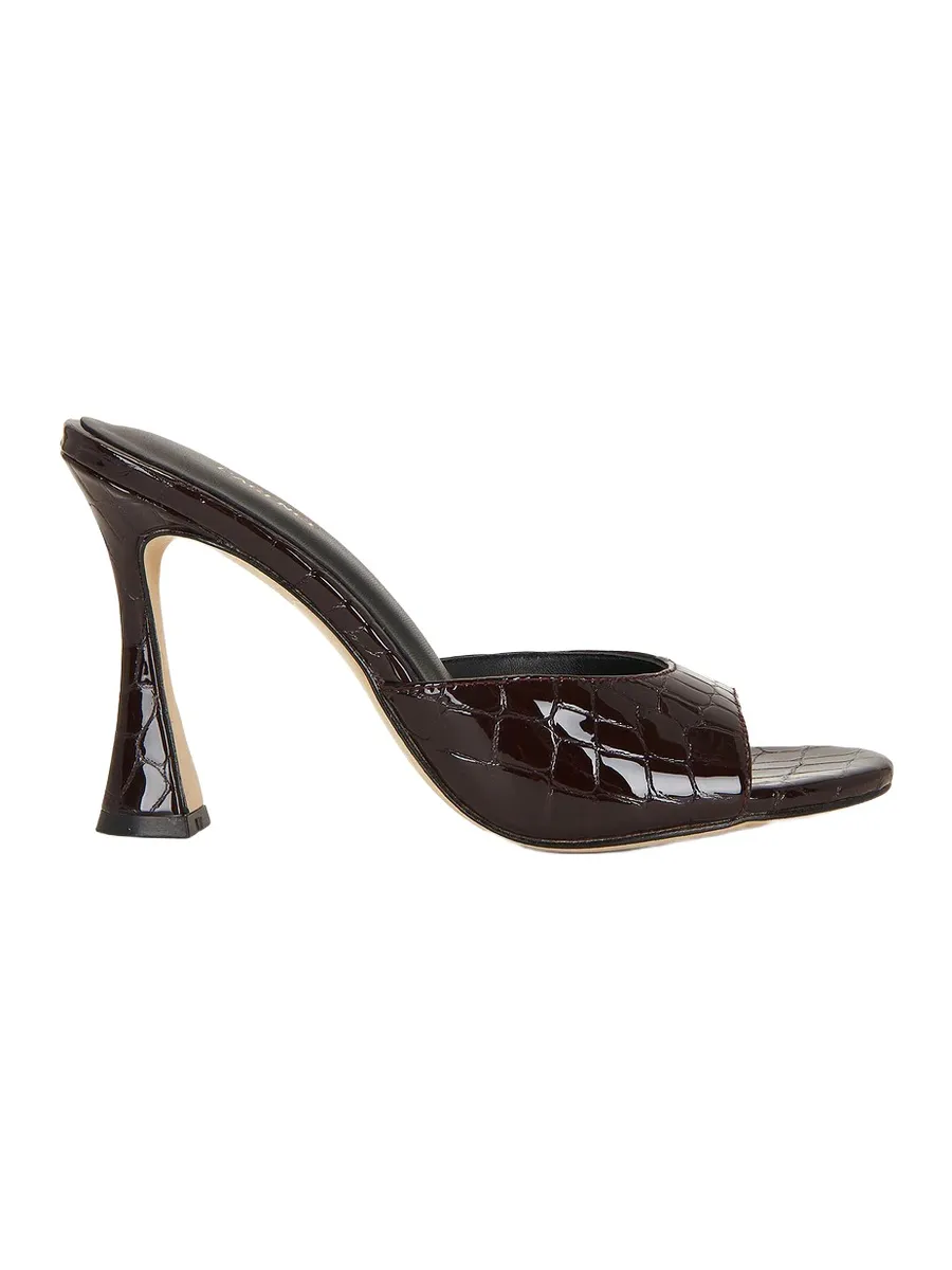 Avery V Mule Avery V Mule