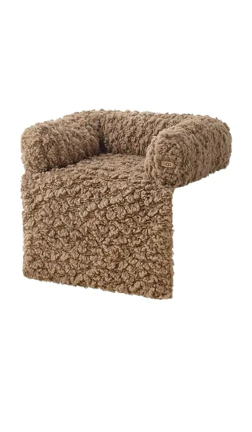 UGG Home Large Shira Pet Sofa