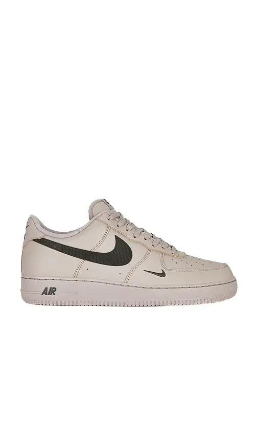 Air Force 1 '07 Sneaker