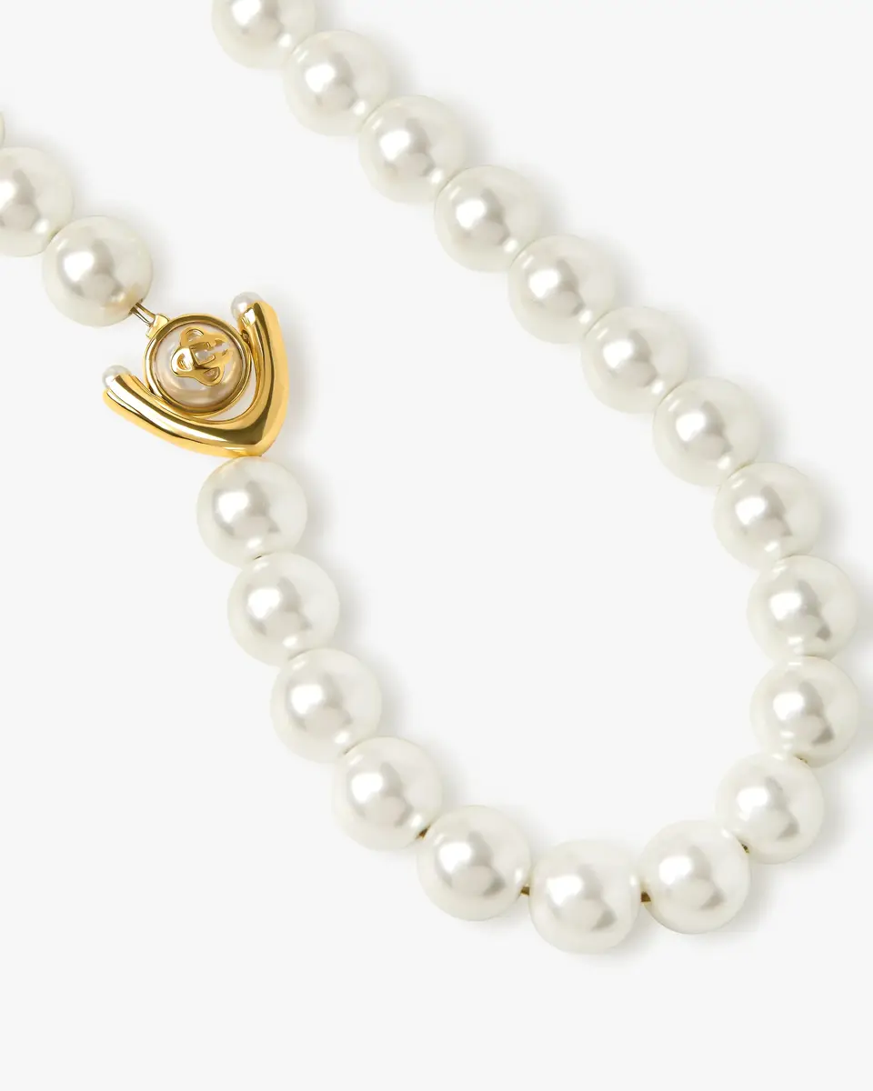 Casablanca Gold & White Lotus Pearl Necklace | Thumbnail 3