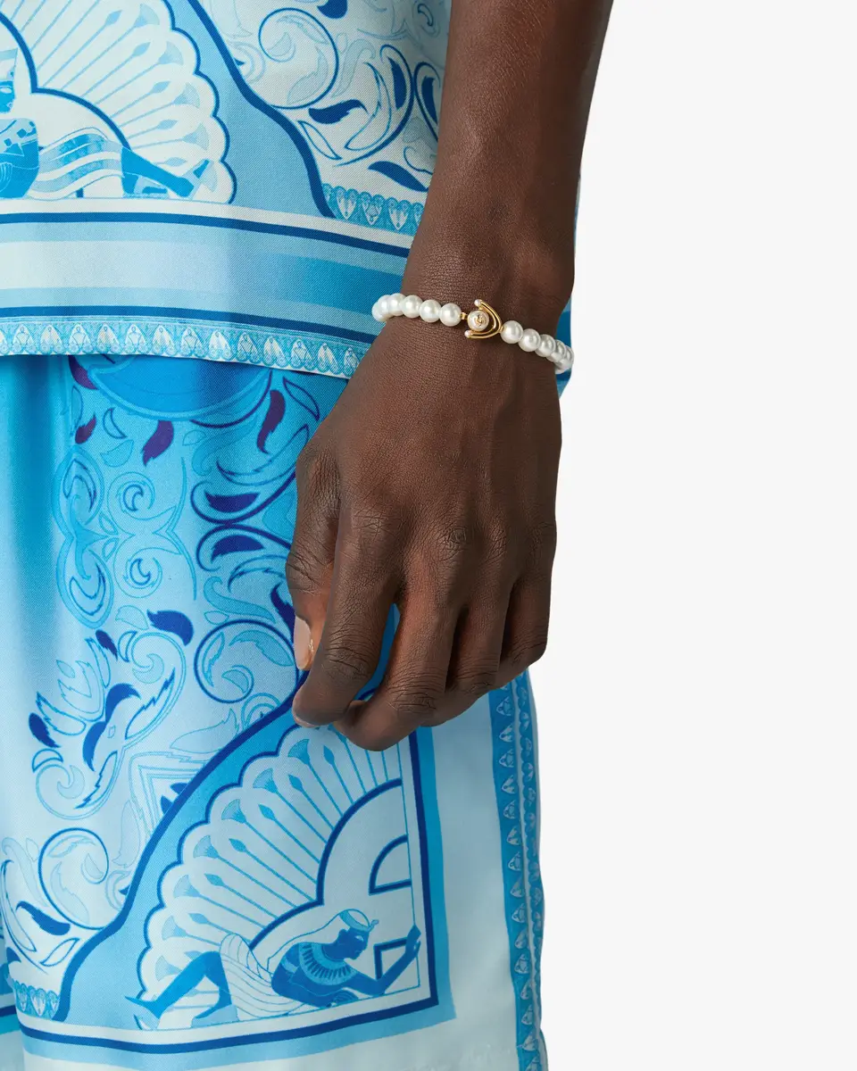 Casablanca Gold & White Lotus Pearl Bracelet | Thumbnail 2