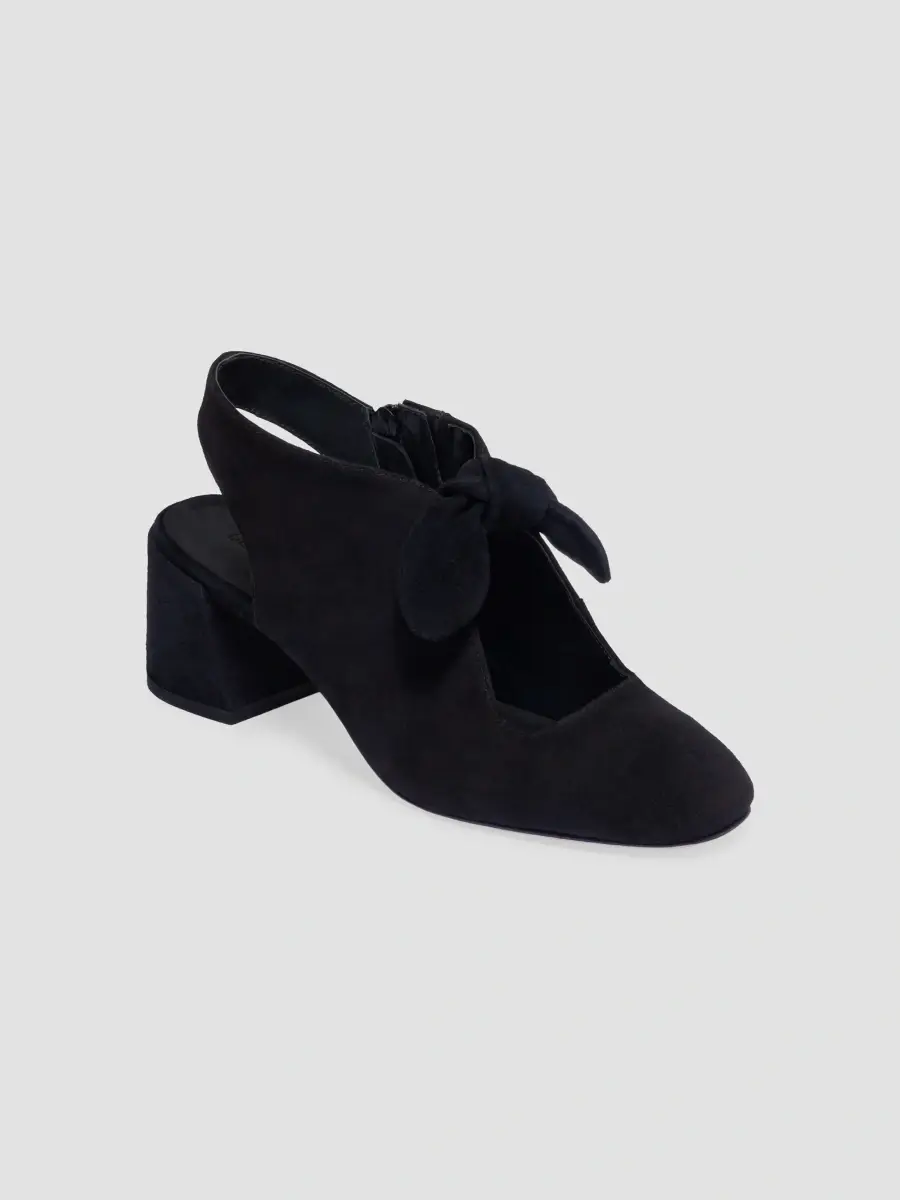 Bernardo Women's Angelina Bow Pumps | Thumbnail 2 Bernardo Women's Angelina Bow Pumps | Thumbnail 2