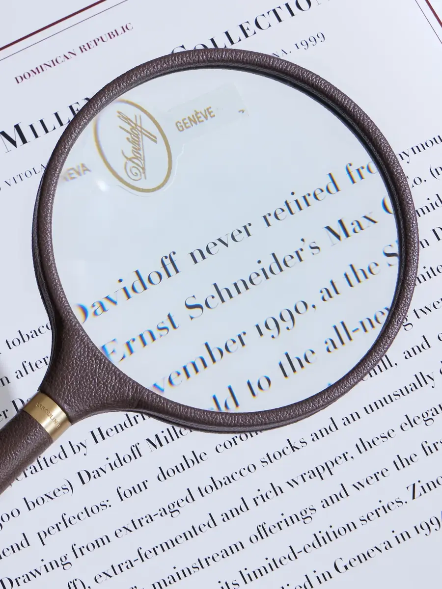 ASSOULINE Archival Brass and Pebble-Grain Leather Magnifying Glass - Men | Thumbnail 3