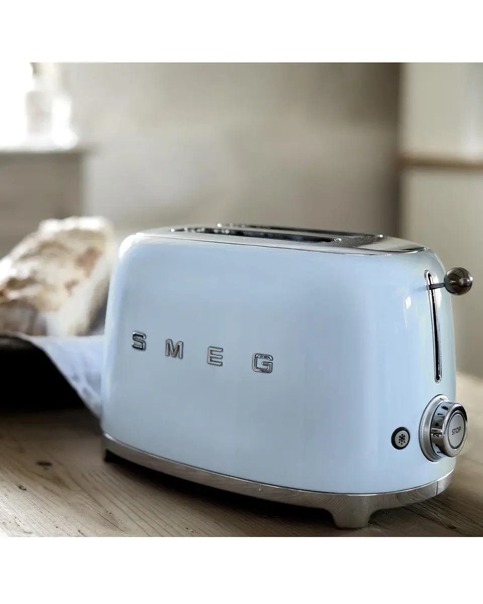 Smeg Retro 2-Slice Toaster | Thumbnail 2