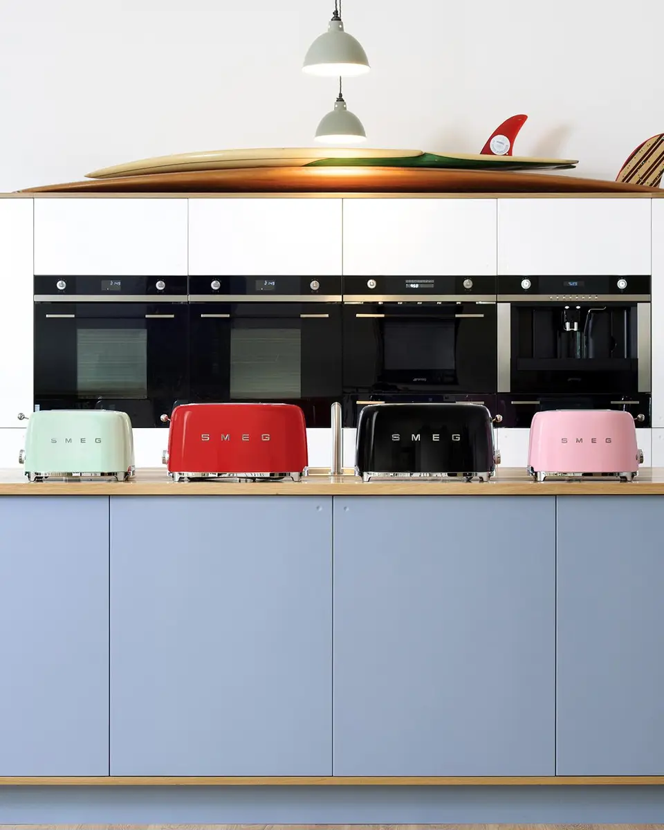 Smeg Retro 2-Slice Toaster | Thumbnail 3