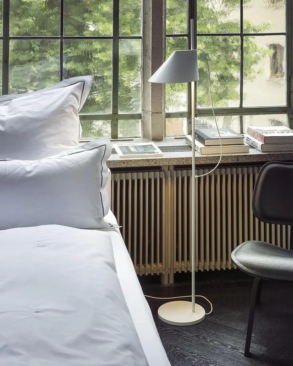 Louis Poulsen Yuh Floor Lamp | Thumbnail 3 Louis Poulsen Yuh Floor Lamp | Thumbnail 3