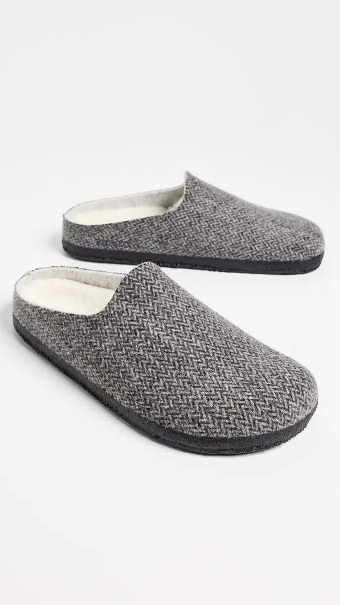 Birkenstock Amsterdam Shearling Clogs | Thumbnail 4 Birkenstock Amsterdam Shearling Clogs | Thumbnail 4