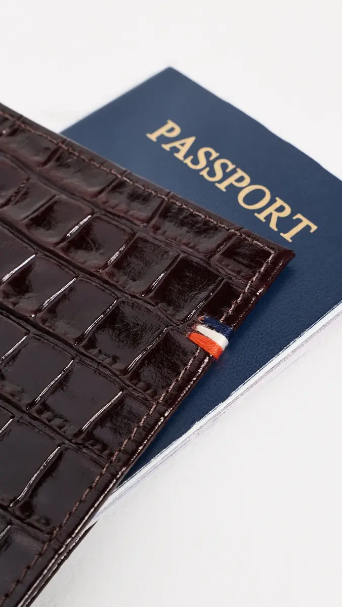 Clare V. Clare V. Roma Croco Passport Sleeve | Thumbnail 4 Clare V. Clare V. Roma Croco Passport Sleeve | Thumbnail 4