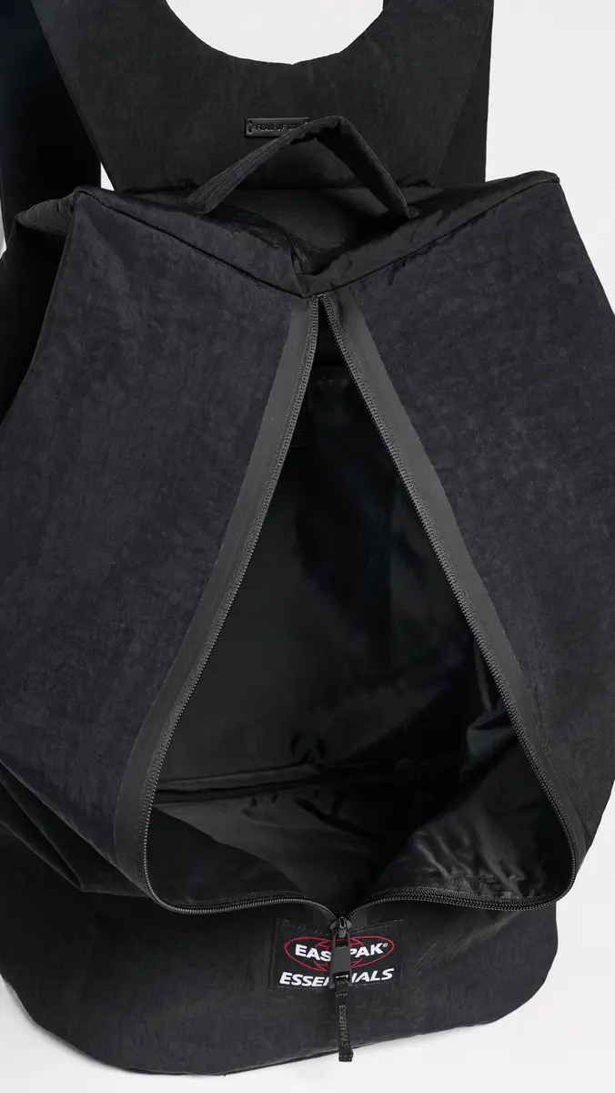 Fear of god Essentials Sports Duffle Backpack | Thumbnail 6 Fear of god Essentials Sports Duffle Backpack | Thumbnail 6