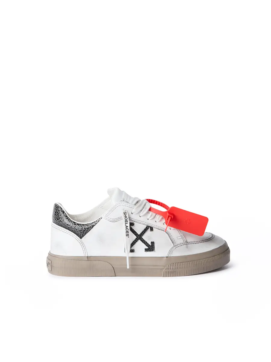 Off-White Vulcanized Low Worn Out Sneakers