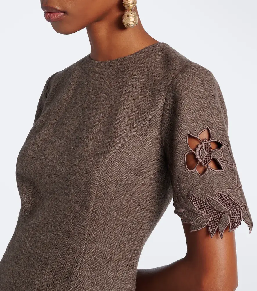 Oscar de la Renta Wool, silk, and cashmere midi dress | Thumbnail 2 Oscar de la Renta Wool, silk, and cashmere midi dress | Thumbnail 2