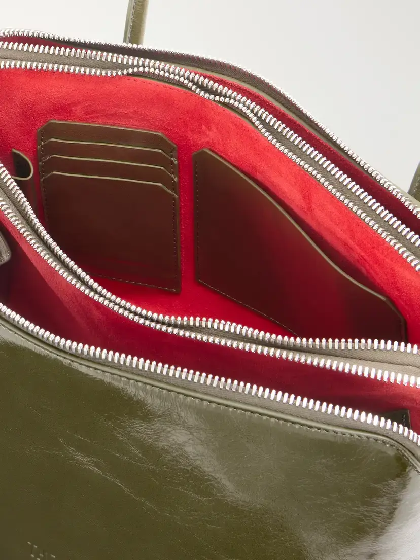 The Attico L'altra Di Milano Crinkled Patent-leather Shoulder Bag | Thumbnail 6 The Attico L'altra Di Milano Crinkled Patent-leather Shoulder Bag | Thumbnail 6
