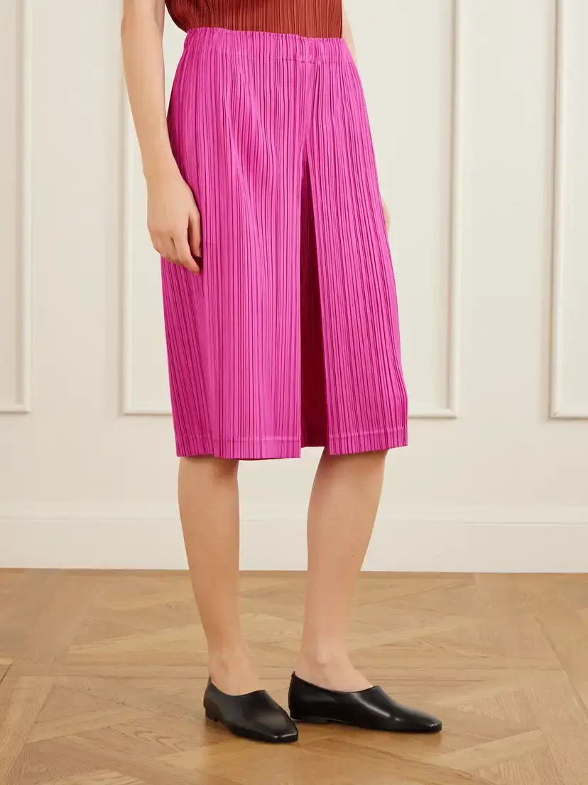 Pleats Please Issey Miyake September Plissé Shorts | Thumbnail 3