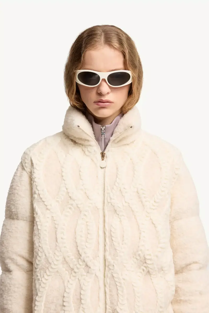 Moncler Lunettes Traill Oval Sunglasses | Thumbnail 4 Moncler Lunettes Traill Oval Sunglasses | Thumbnail 4