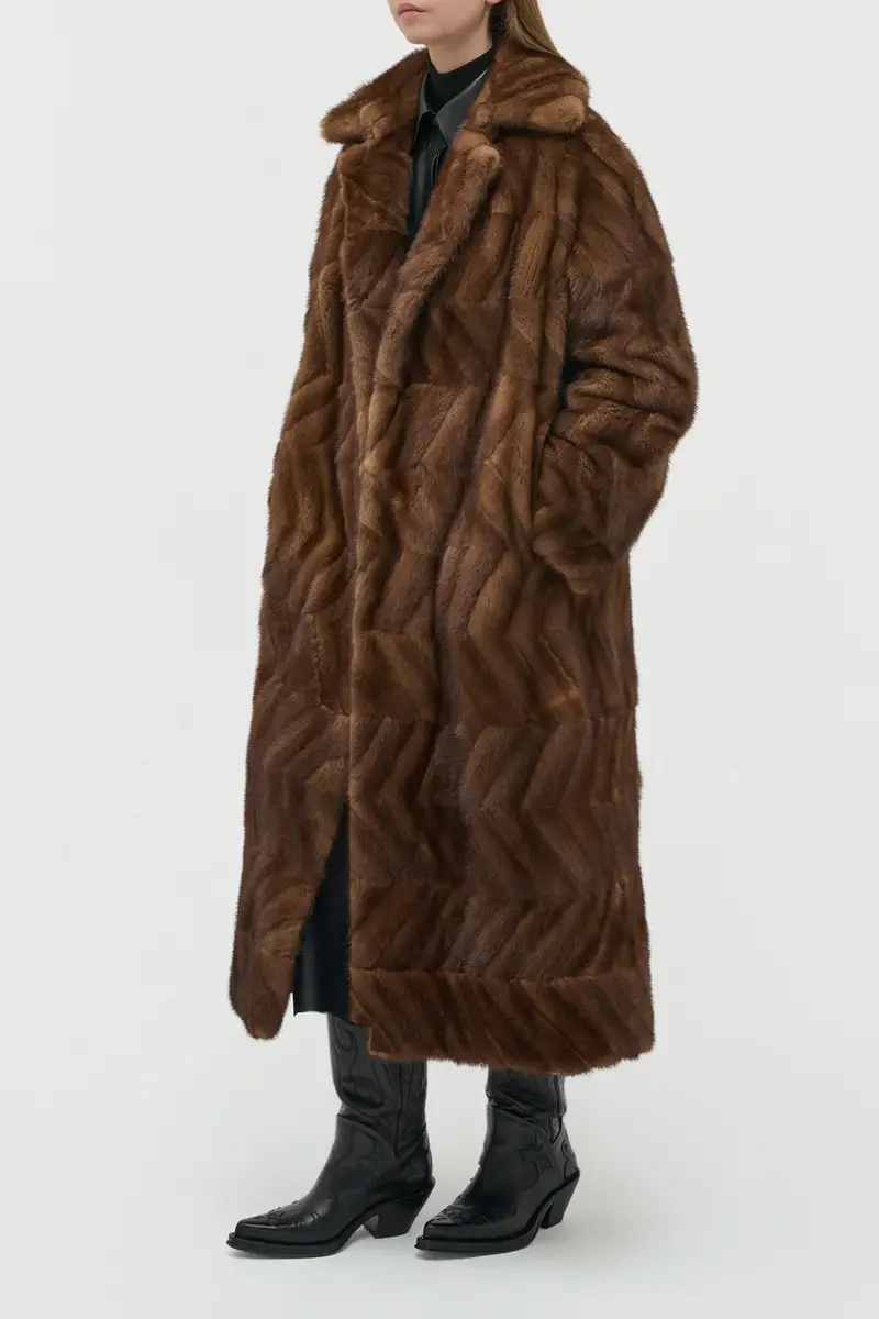 Gabriela Hearst Andal Coat in Mahogany Recycled Mink Fur | Thumbnail 4 Gabriela Hearst Andal Coat in Mahogany Recycled Mink Fur | Thumbnail 4