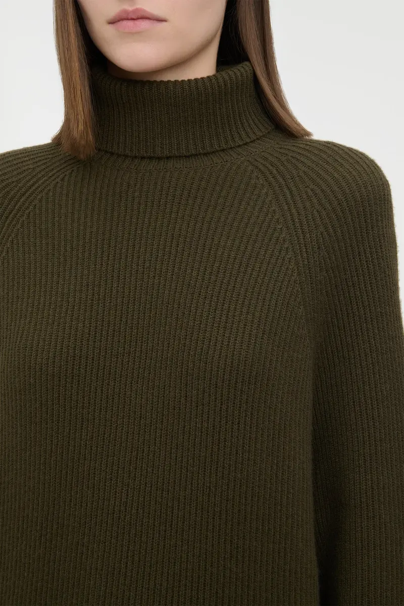 Gabriela Hearst Wigman Knit Turtleneck Sweater in Deep Olive Cashmere | Thumbnail 5