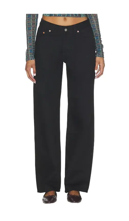 Nika Mid Straight Jeans Nika Mid Straight Jeans
