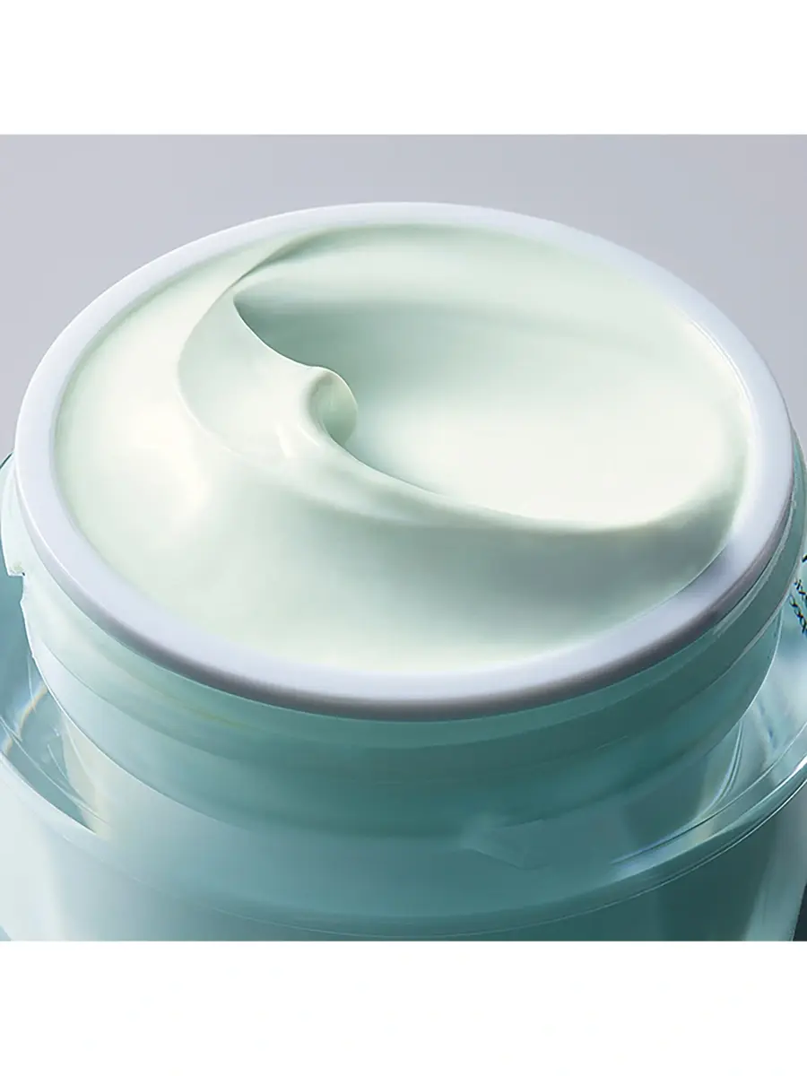 Estée Lauder DayWear Advanced Multi-Protection Anti-Oxidant Cream Moisturizer SPF 15 | Thumbnail 3 Estée Lauder DayWear Advanced Multi-Protection Anti-Oxidant Cream Moisturizer SPF 15 | Thumbnail 3