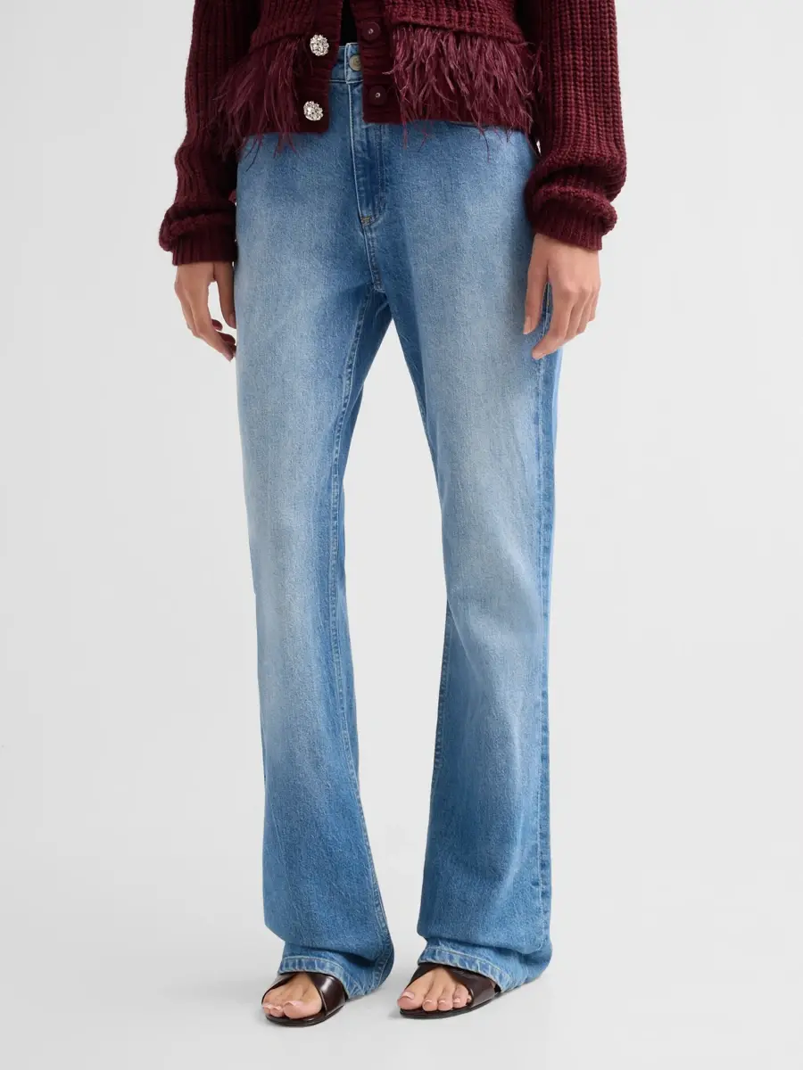 Cinq à Sept Women's Stevie Flared Jeans | Thumbnail 4 Cinq à Sept Women's Stevie Flared Jeans | Thumbnail 4