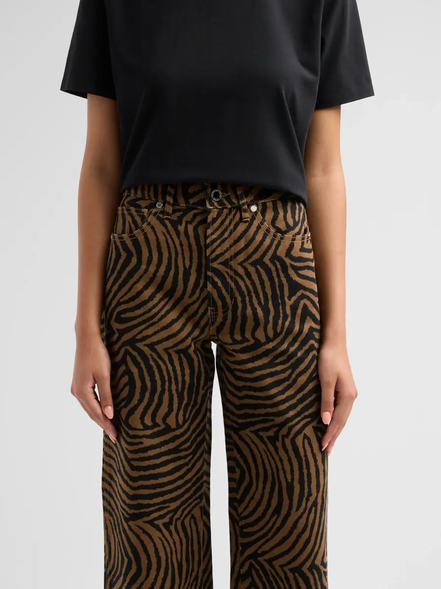 Veronica Beard Women's Kasey Ziger-Print Wide-Leg Jeans | Thumbnail 5 Veronica Beard Women's Kasey Ziger-Print Wide-Leg Jeans | Thumbnail 5
