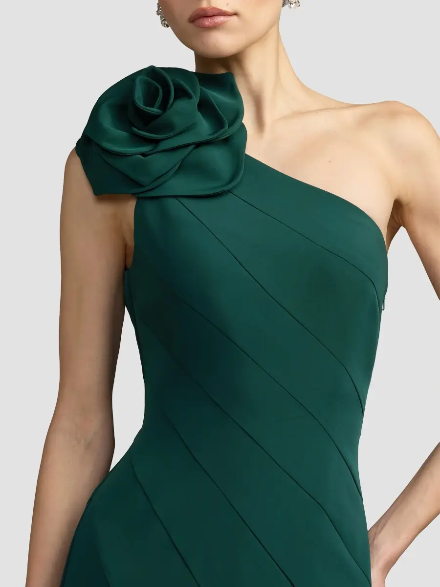 Mac Duggal Women's Flower-Detailed Crepe One-Shoulder Mermaid Gown | Thumbnail 4
