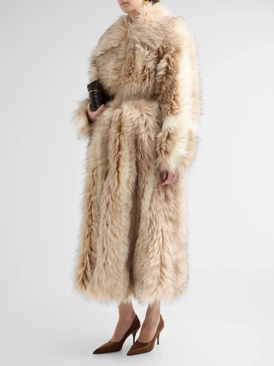 Aknvas Women's Kyla Faux Fur Coat | Thumbnail 4 Aknvas Women's Kyla Faux Fur Coat | Thumbnail 4