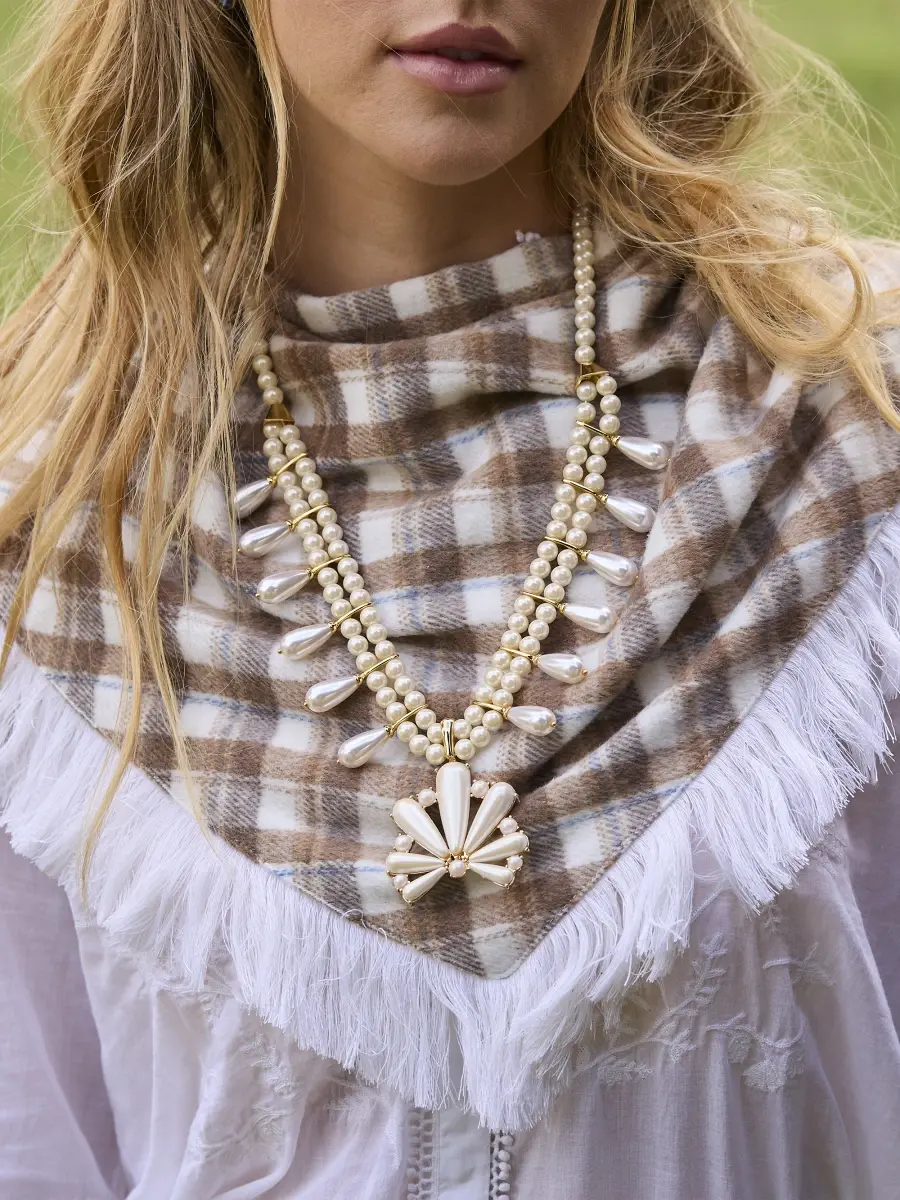 Lele Sadoughi Women's Gilded Frontier Scallop Blossom 14K-Gold-Plated & Imitation Pearl Necklace | Thumbnail 4 Lele Sadoughi Women's Gilded Frontier Scallop Blossom 14K-Gold-Plated & Imitation Pearl Necklace | Thumbnail 4