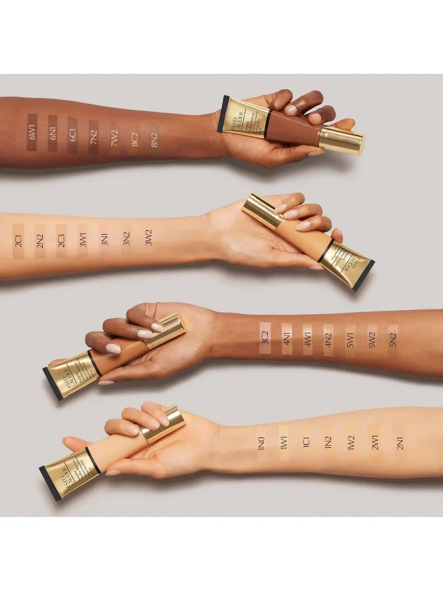 Estée Lauder Futurist Hydra Rescue Moisturizing Foundation Broad Spectrum SPF 45 | Thumbnail 4 Estée Lauder Futurist Hydra Rescue Moisturizing Foundation Broad Spectrum SPF 45 | Thumbnail 4