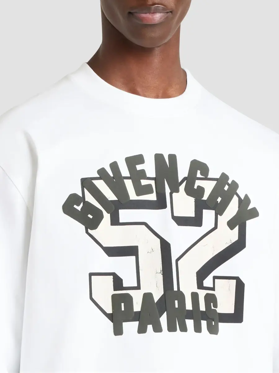 Givenchy Men's Boxy-Fit T-Shirt in Cotton with Print - White | Thumbnail 5