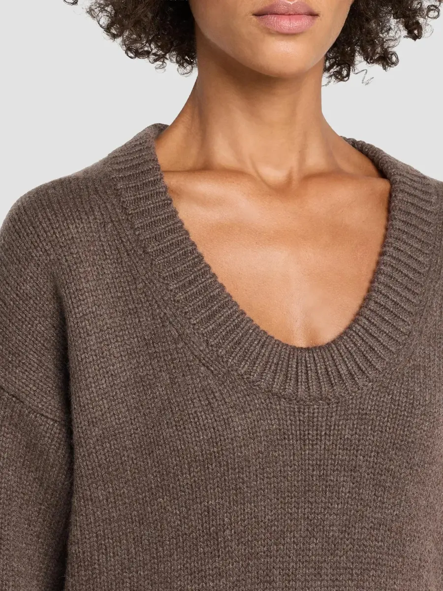 Loulou de Saison Women's Derry U-Neck Sweater | Thumbnail 5 Loulou de Saison Women's Derry U-Neck Sweater | Thumbnail 5