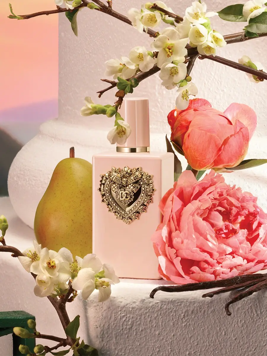 Dolce & Gabbana My Devotion Eau de Parfum Intense | Thumbnail 4 Dolce & Gabbana My Devotion Eau de Parfum Intense | Thumbnail 4