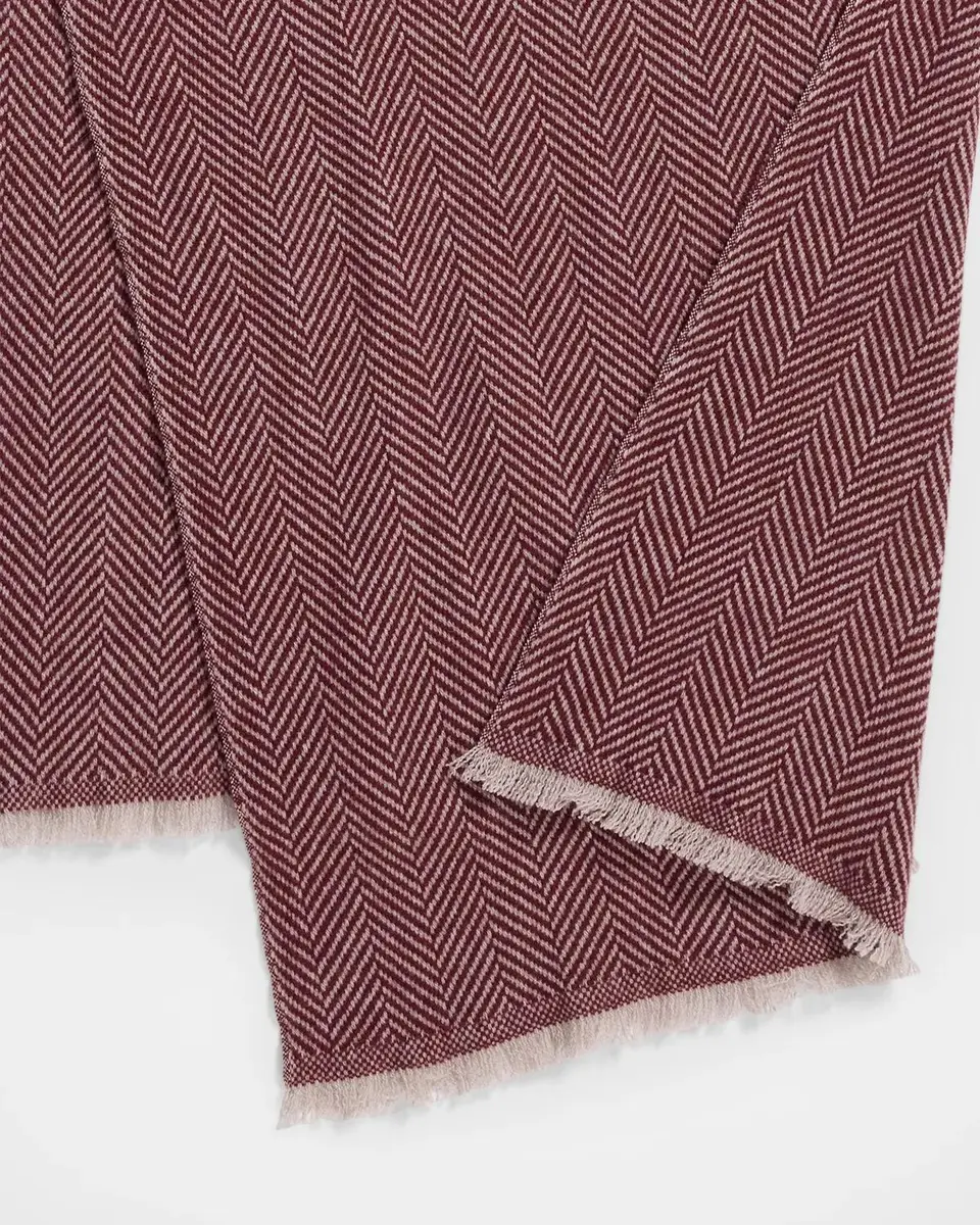 Brunello Cucinelli Men's Cashmere Herringbone Scarf | Thumbnail 4 Brunello Cucinelli Men's Cashmere Herringbone Scarf | Thumbnail 4
