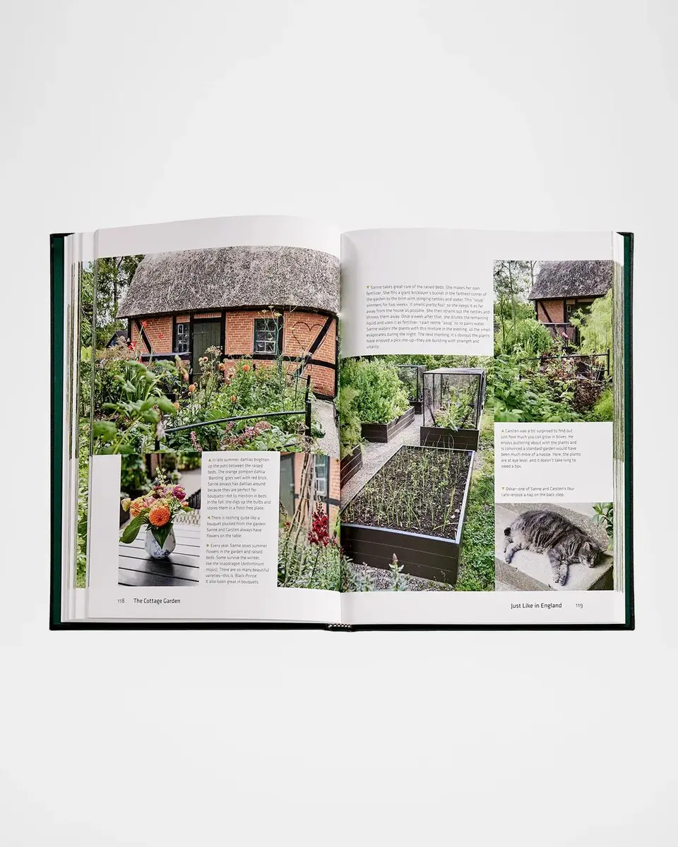 Graphic Image "The Cottage Garden" Leather-Bound Book by Claus Dalby | Thumbnail 7 Graphic Image "The Cottage Garden" Leather-Bound Book by Claus Dalby | Thumbnail 7