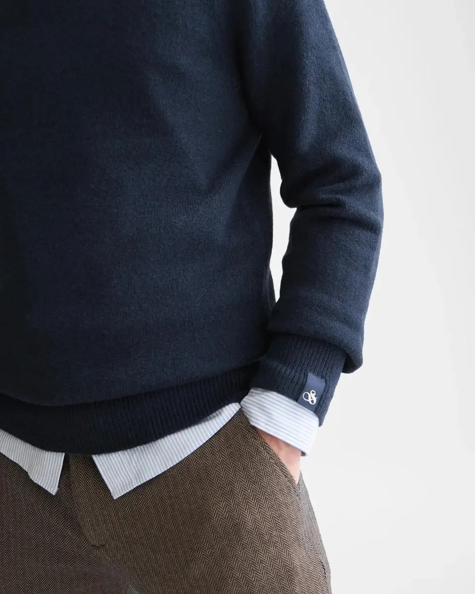 Scotch & Soda Men's Soft-Knit Crewneck Sweater | Thumbnail 5 Scotch & Soda Men's Soft-Knit Crewneck Sweater | Thumbnail 5
