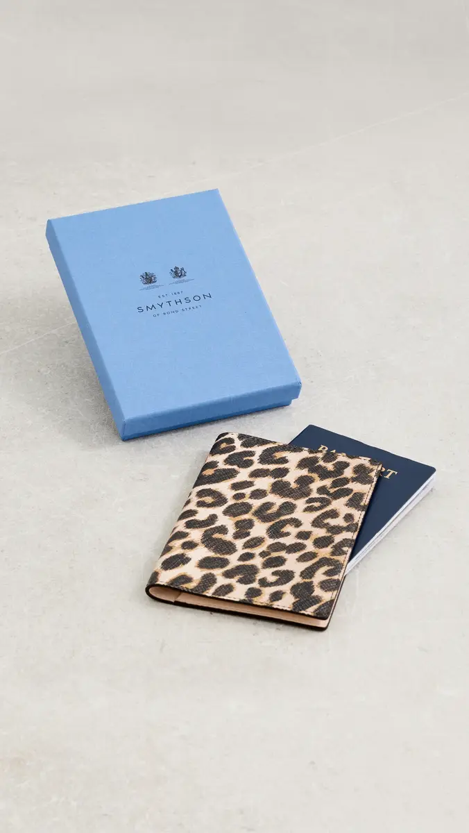 Smythson Passport Cover | Thumbnail 3 Smythson Passport Cover | Thumbnail 3