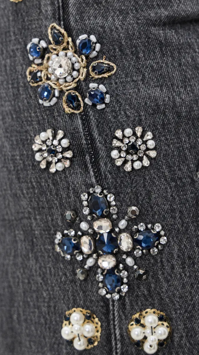Alice + Olivia Amazing Embell Baggy Jeans | Thumbnail 6 Alice + Olivia Amazing Embell Baggy Jeans | Thumbnail 6